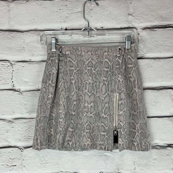 Free People Women's Ivory Snakeskin Print Mini Skirt Size 2 - Picture 3 of 12